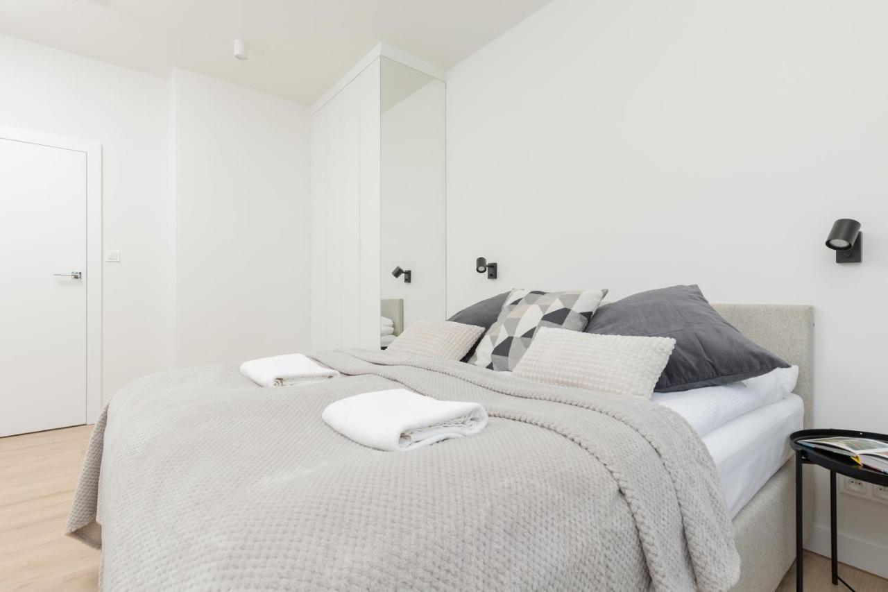 Amazing Spacious Apartments In Warsaw City Center By Noclegi Renters Екстер'єр фото